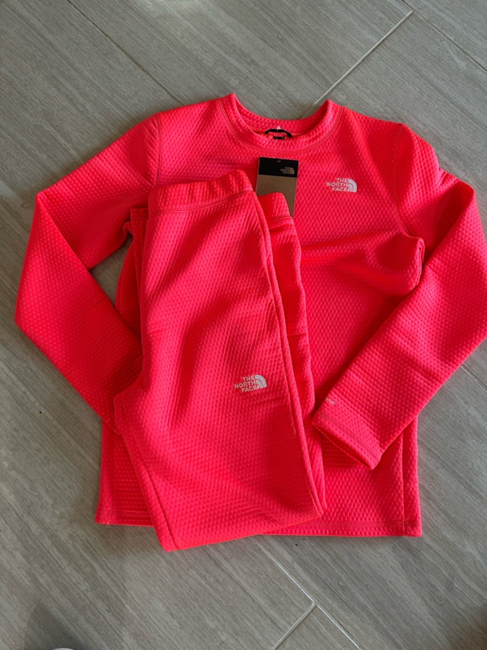 The North Face Neon Pink Top & Pants Set Kids’ DOTKNIT Thermal Set